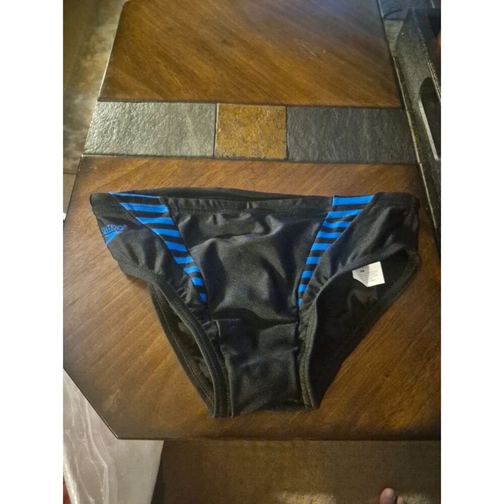 Mens Black speedo nwot size 30